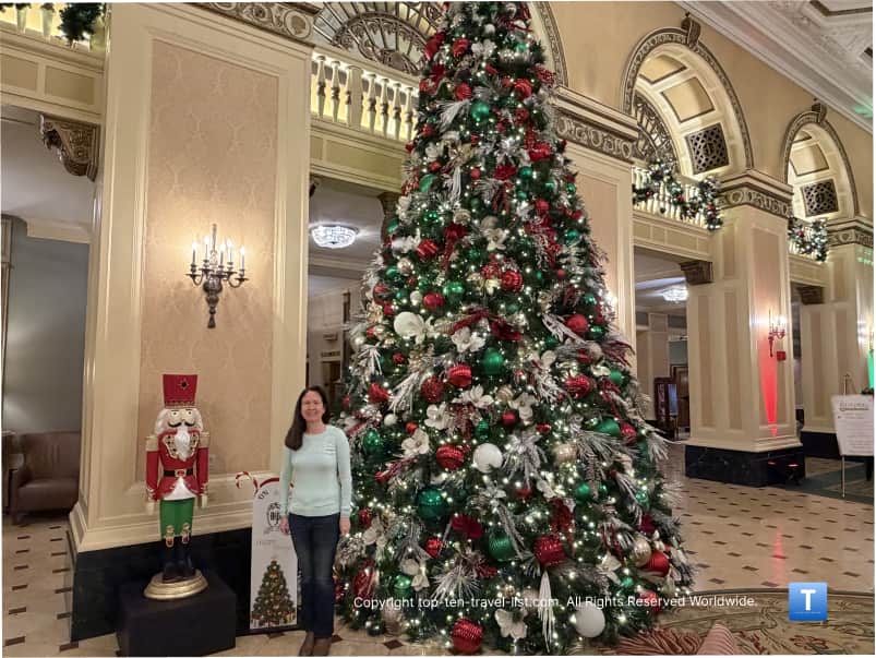 Christmas tree at the Omni William Penn