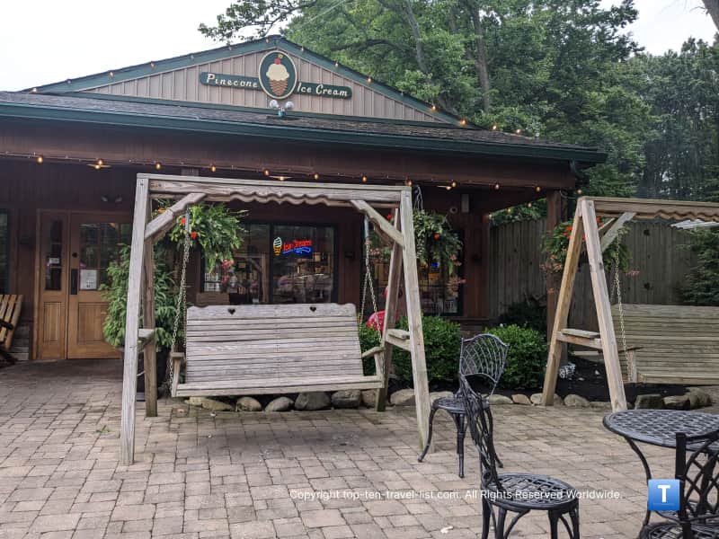 Cozy setting at PineCone ice cream in North Royalton, Ohio
