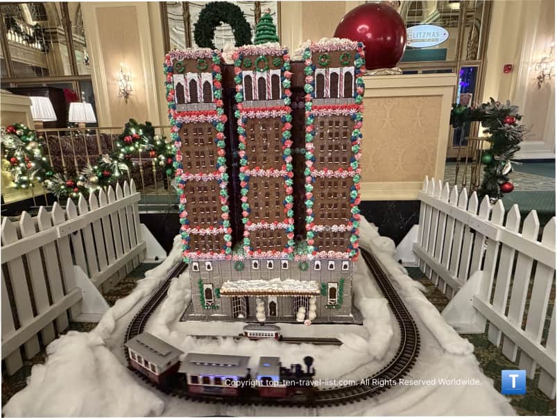 Train at the Omni William Penn
