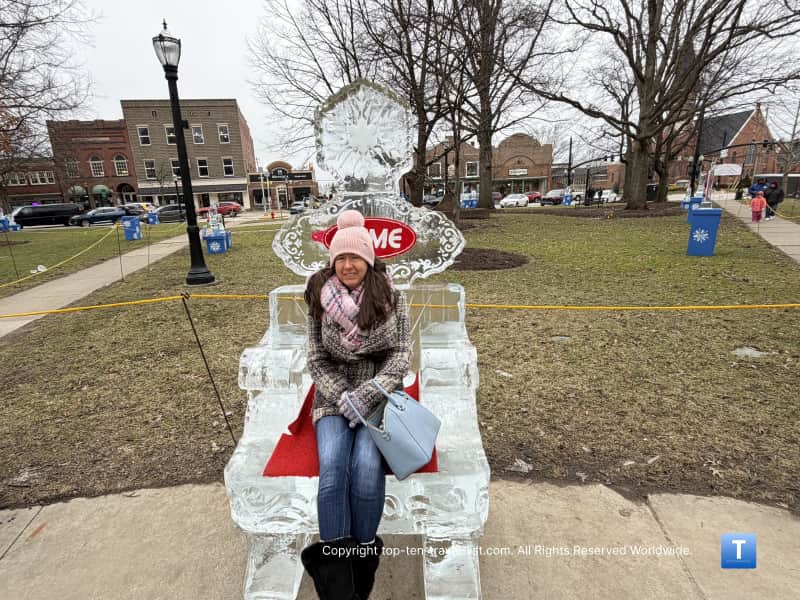 Ice chair at the Medina Ice festival