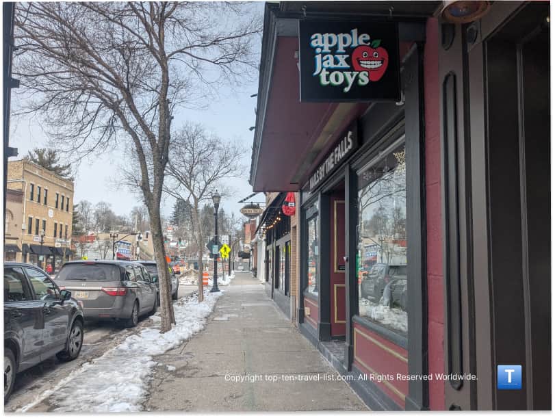 Apple Jax Toys in Chagrin Falls