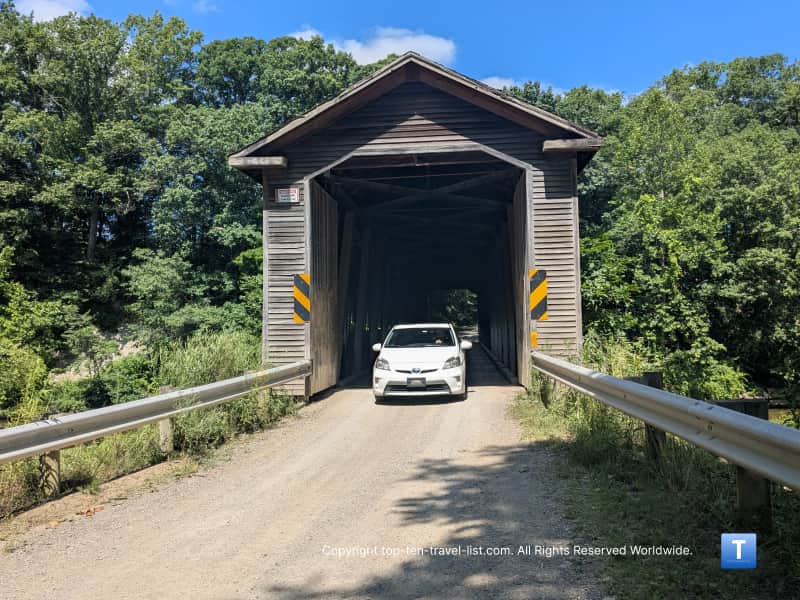 Middle Road covered bridge in Conneaut, Ohio