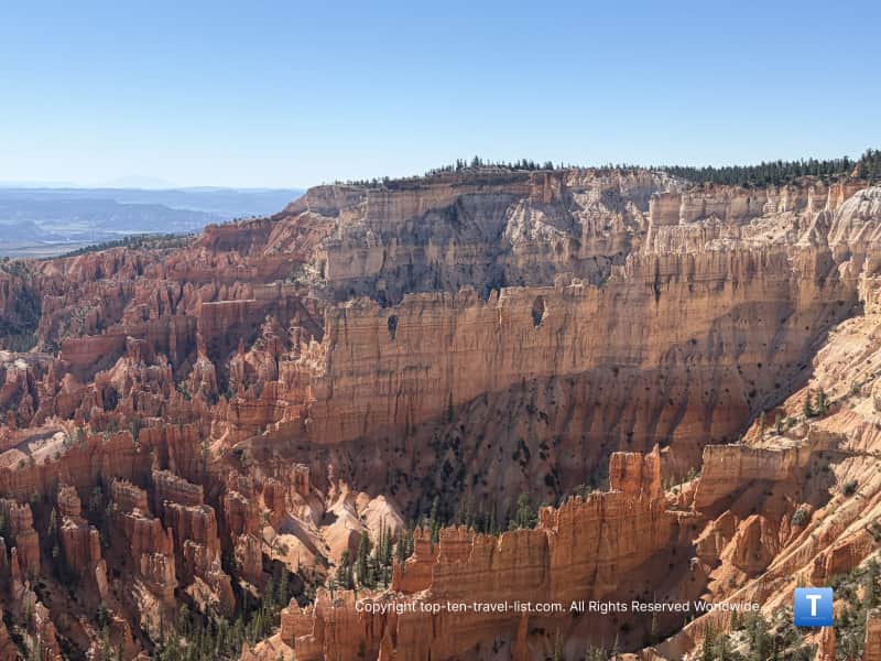 Enchanting hoodoos on the Bryce to Inspiration point trail
