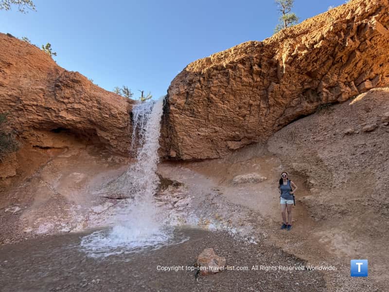 Beautiful Mossy Cave hike waterfall at Bryce Canyon
