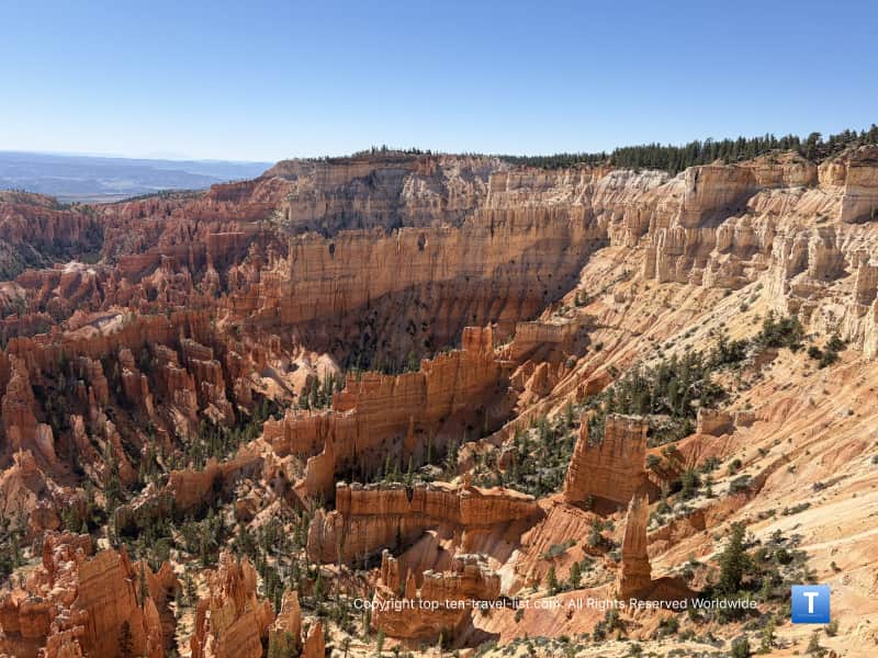 Colorful hoodoos at Bryce Canyon
National Park