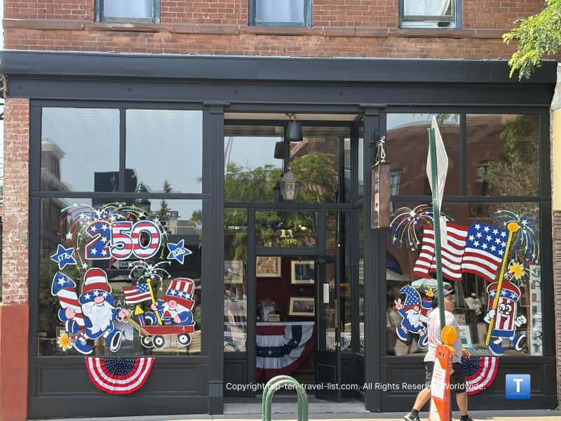 4th of July window art in Flagstaff