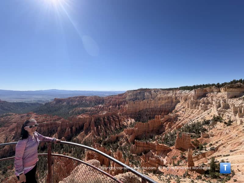 Great overlook at Inspiration Point at Bryce Canyon