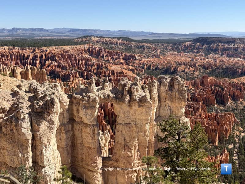 Incredible hoodoo views on the Bryce to Inspiration Point trail at Bryce Canyon