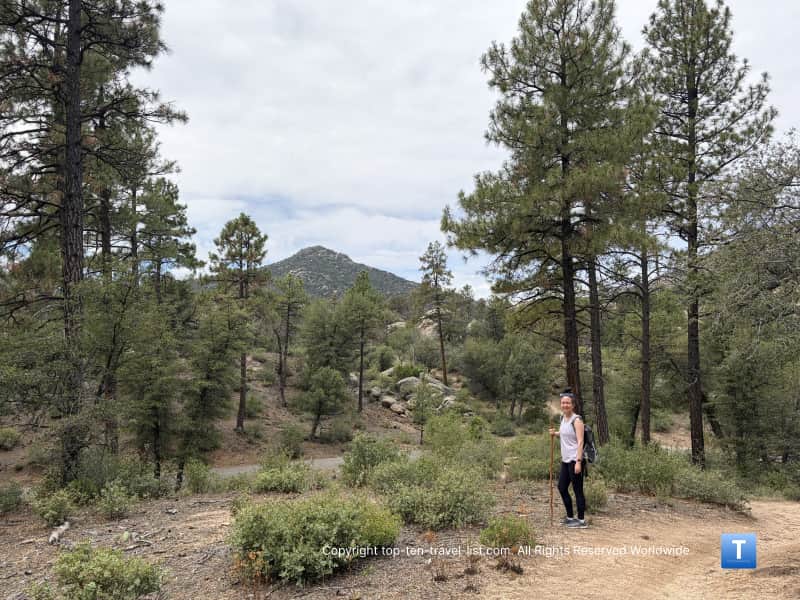 Scenic overlook on the West Lake Trail 351 in the Prescott National Forest 